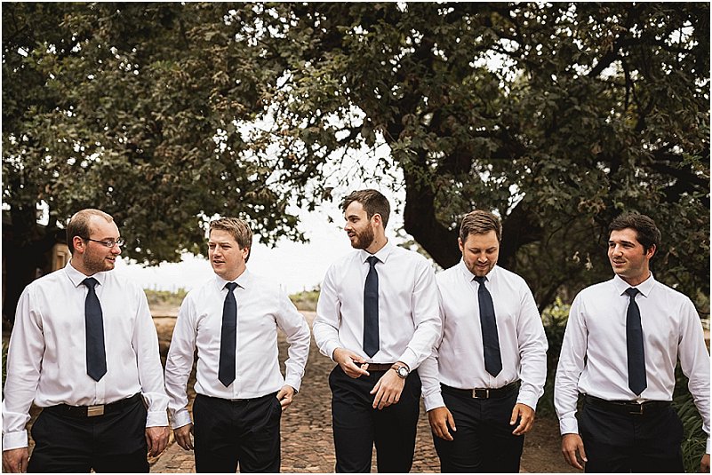 groom and groomsmen photos