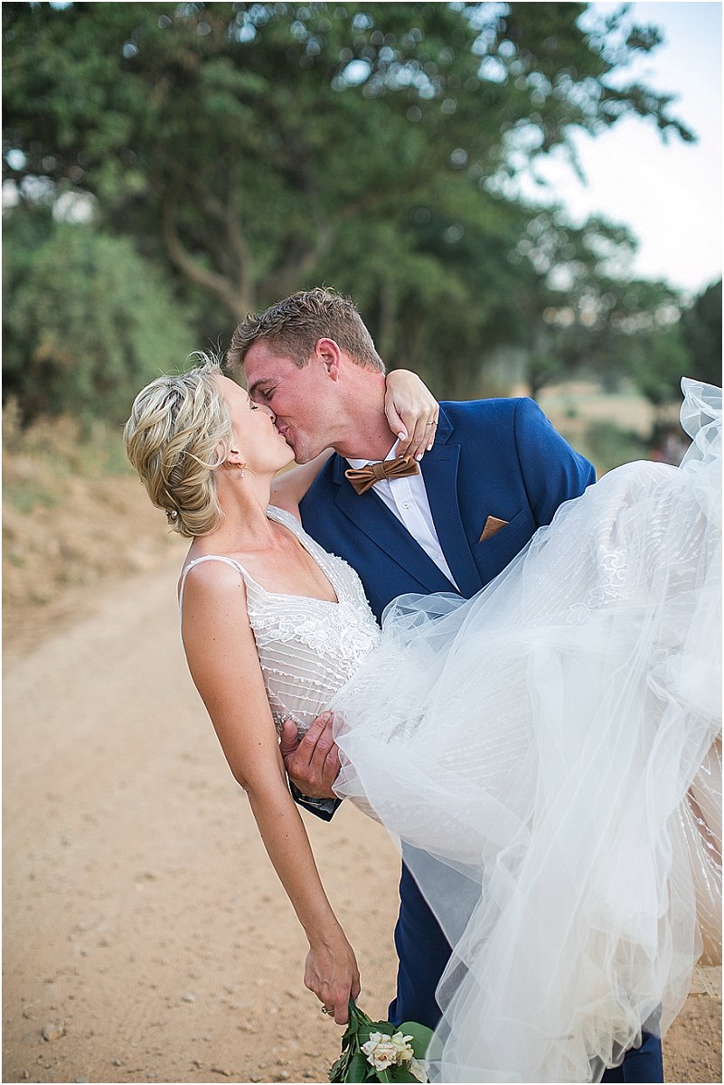 wedding couple photoshoot