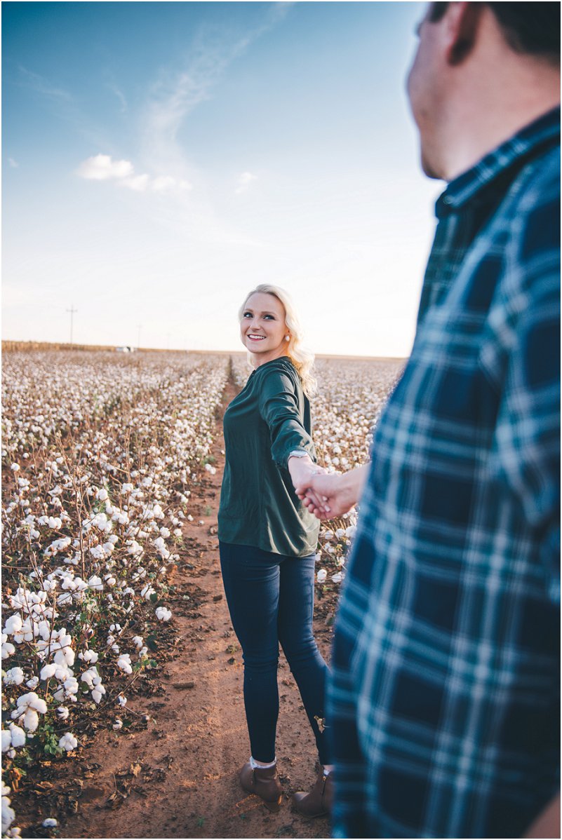 cotton field engagement pictures