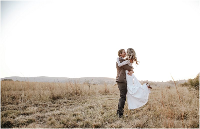 modern winter wedding