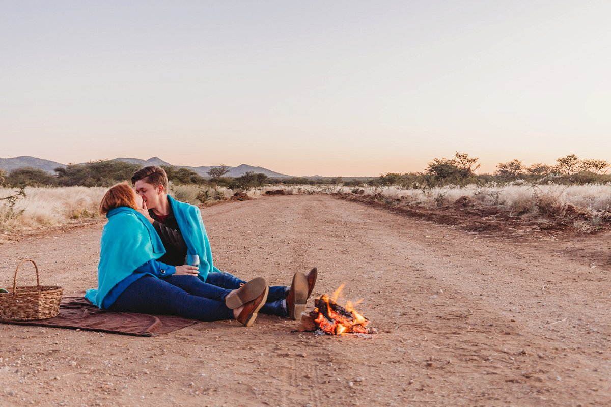 couple photoshoot on a dirt road