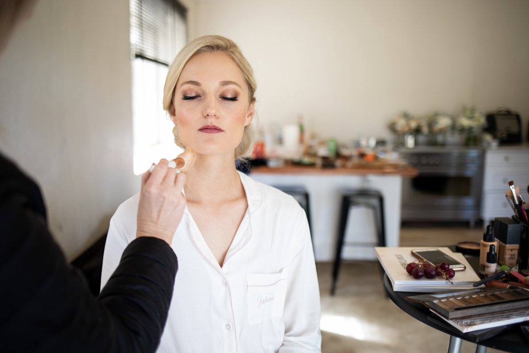 bride getting ready photography