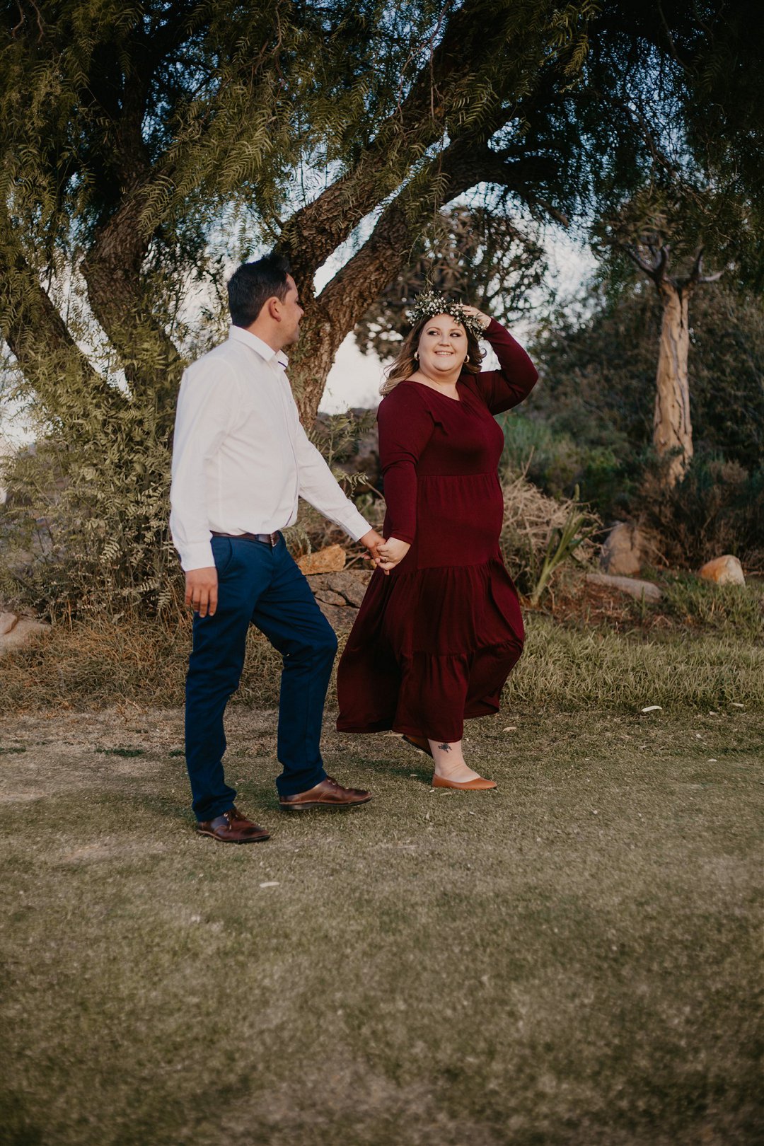 outdoorsy engagement photos