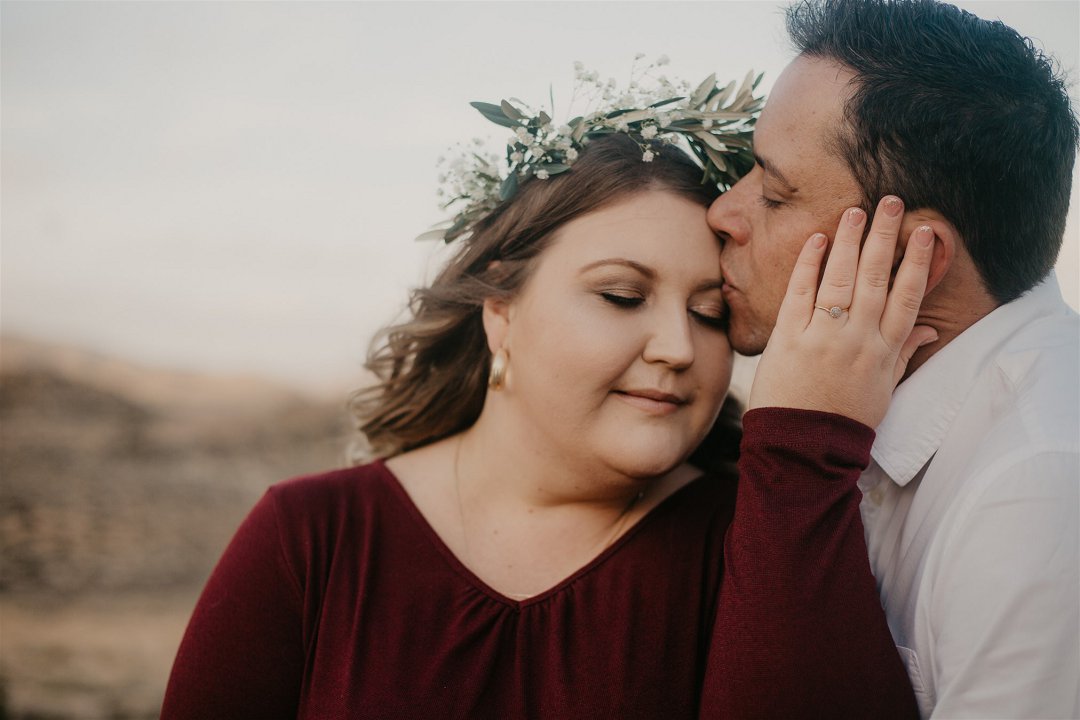 outdoorsy engagement photos