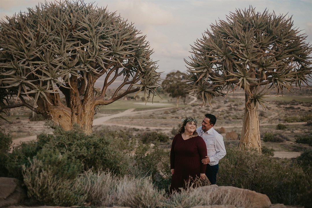 outdoorsy engagement photos