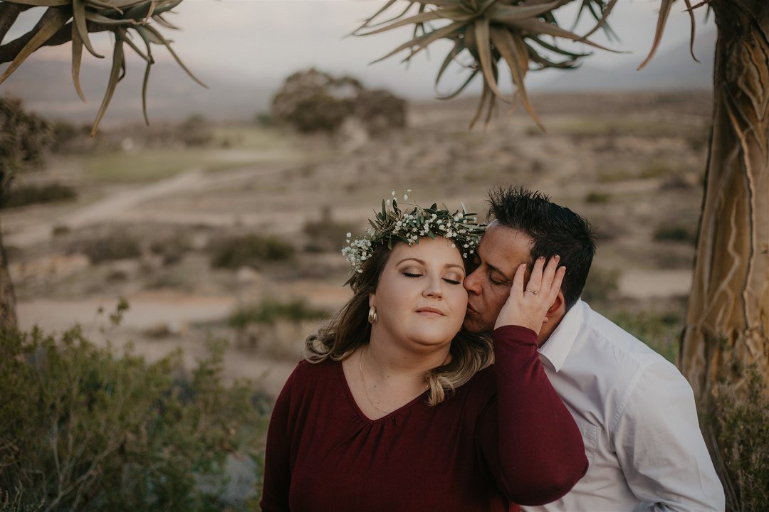 outdoorsy engagement photos