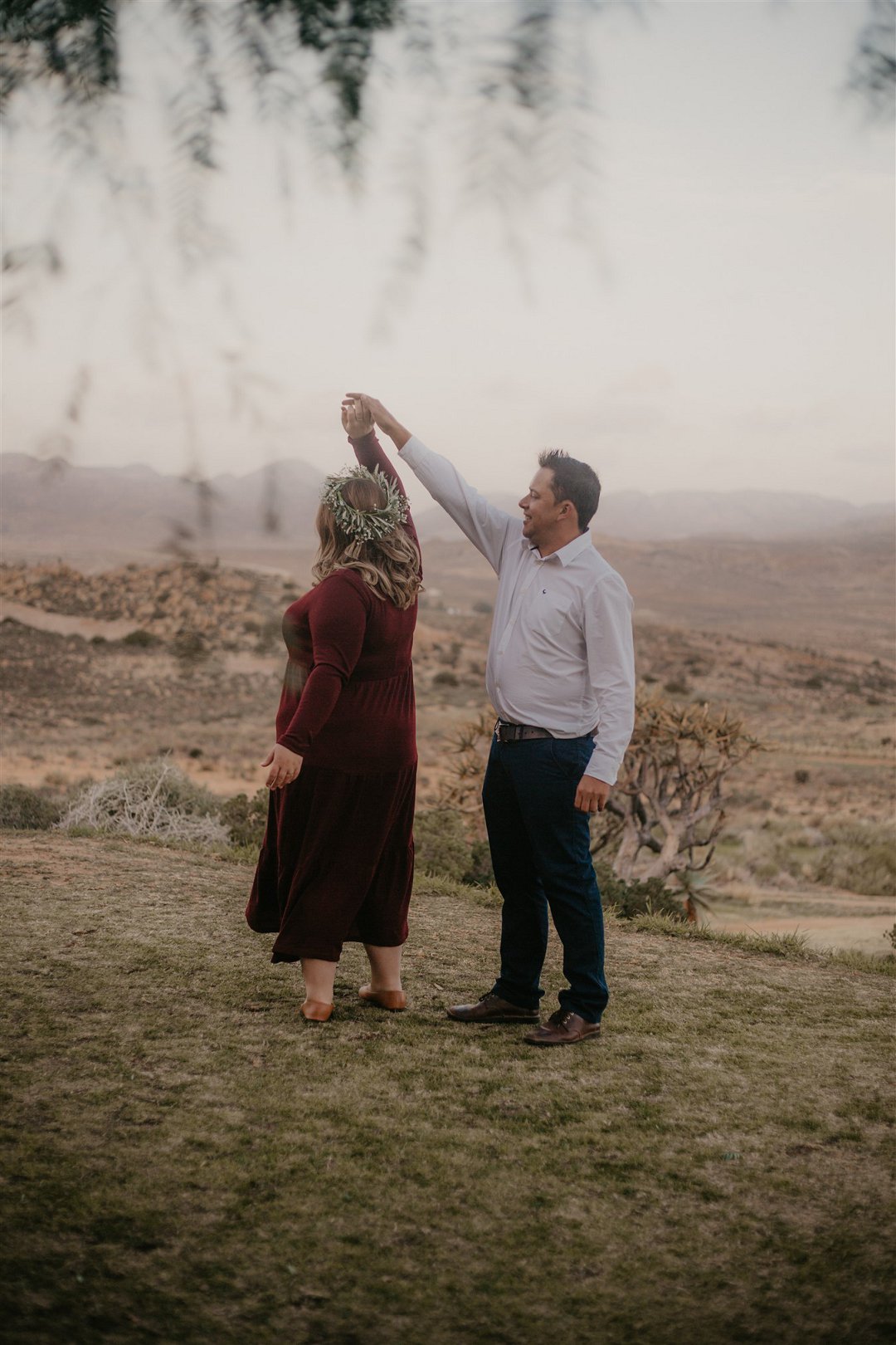 outdoorsy engagement photos