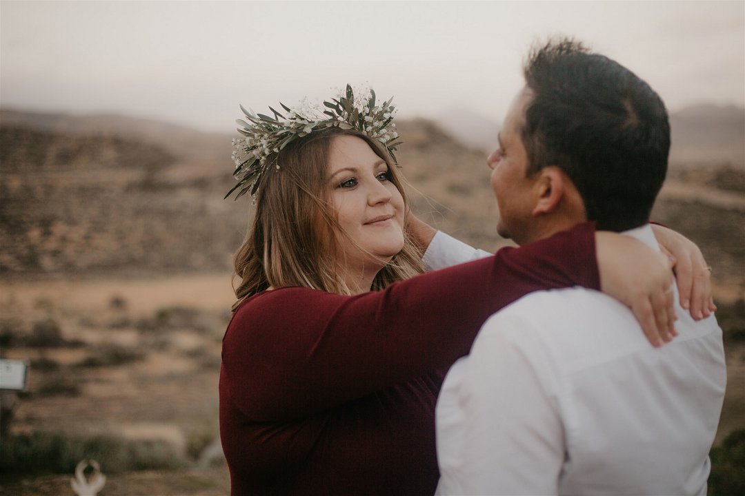 outdoorsy engagement photos