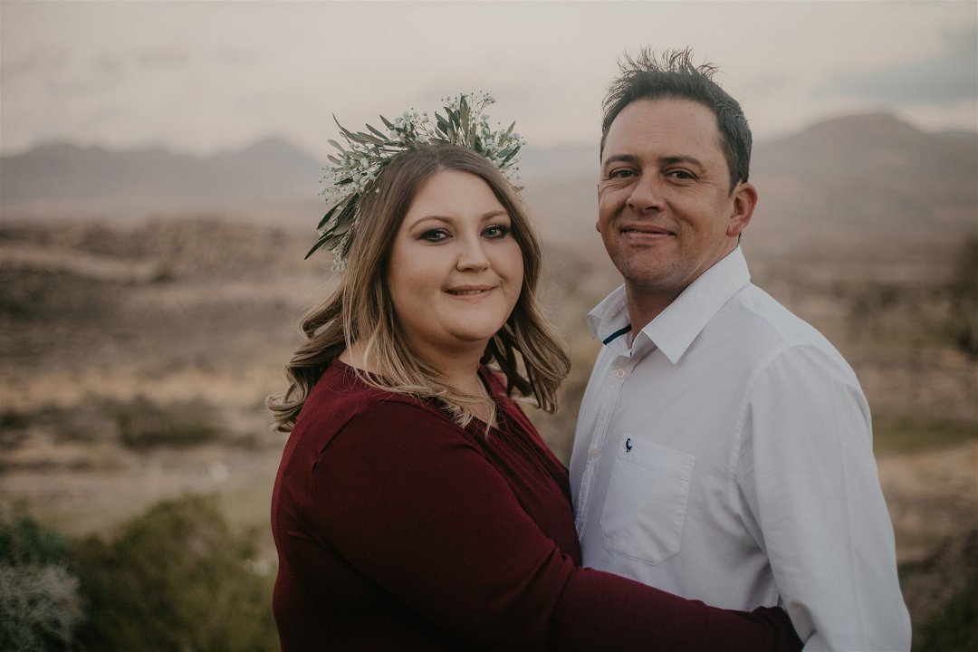 outdoorsy engagement photos