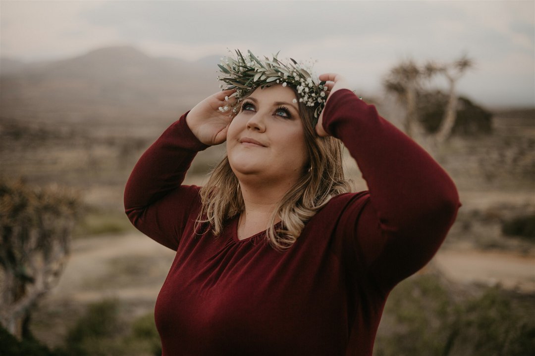 outdoorsy engagement photos