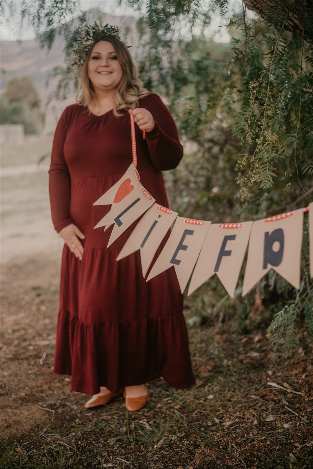 outdoorsy engagement photos