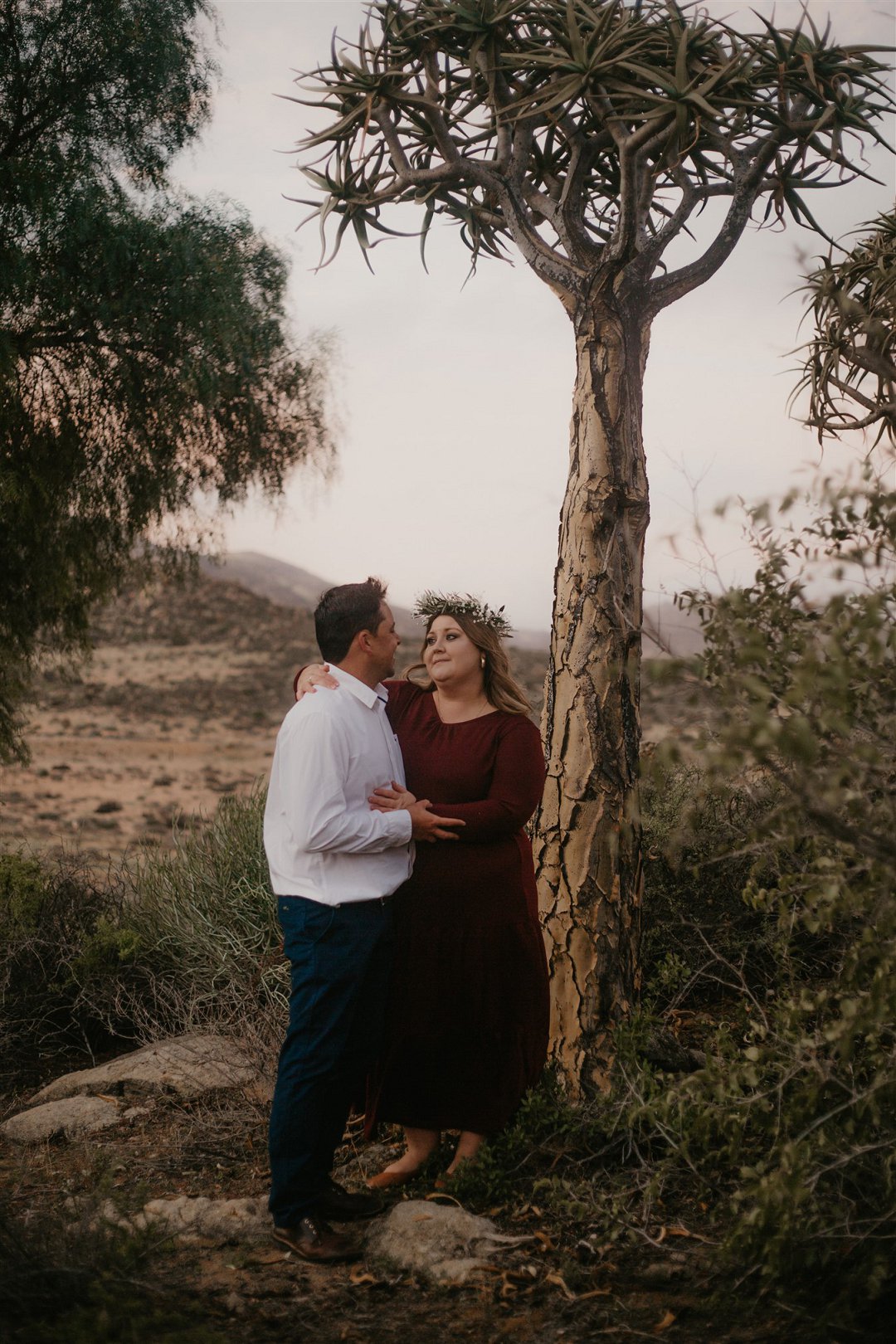 outdoorsy engagement photos