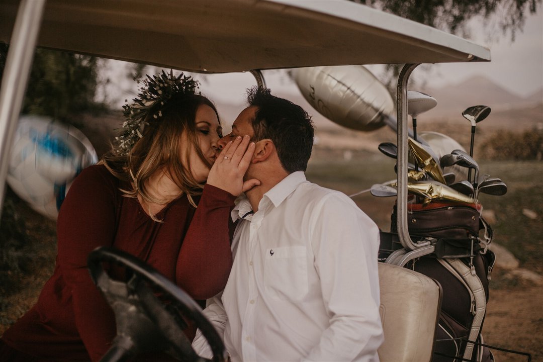 outdoorsy engagement photos