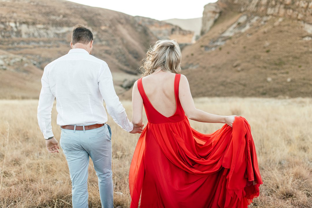 beautiful engagement photoshoot