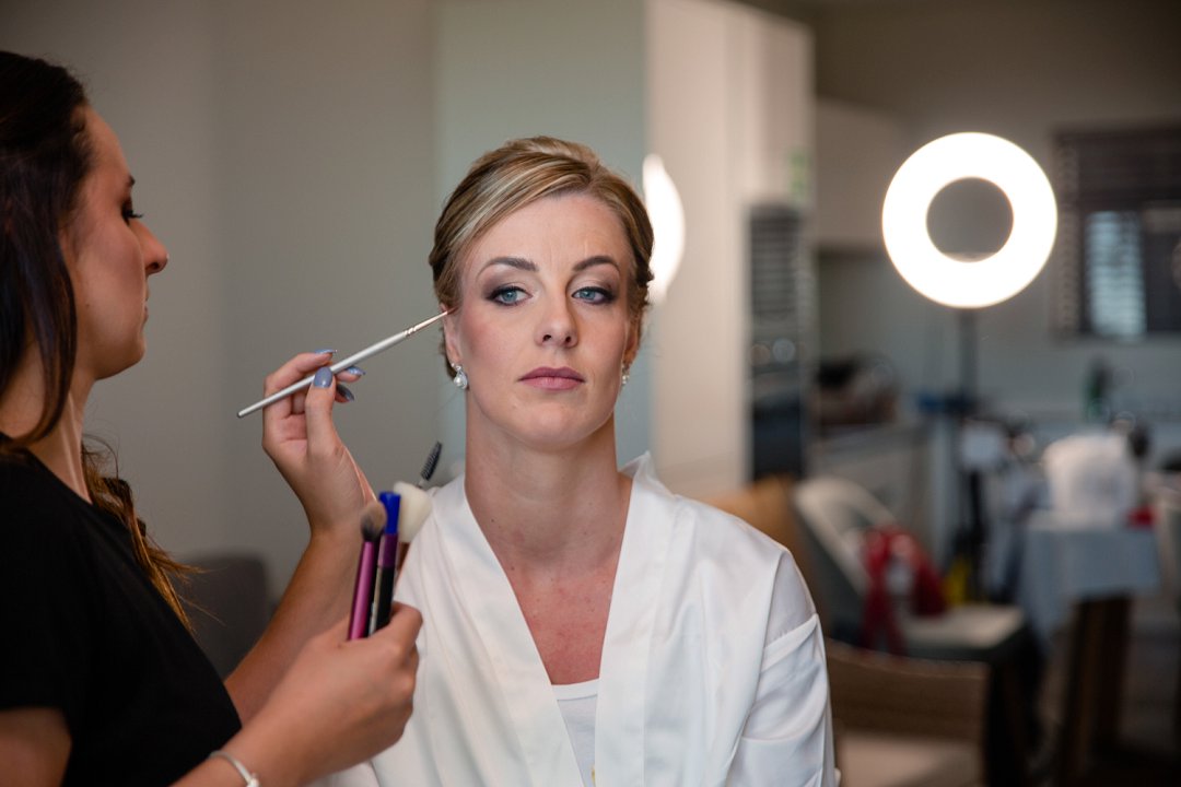 bride getting ready photos