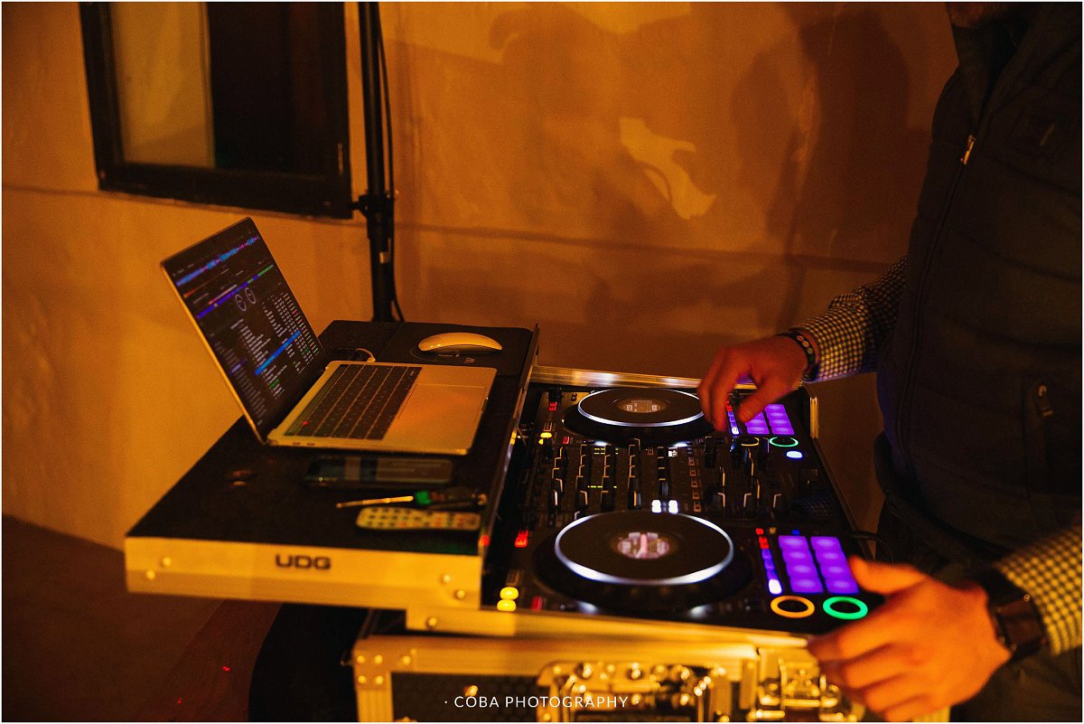 Cape Town based Wedding DJ