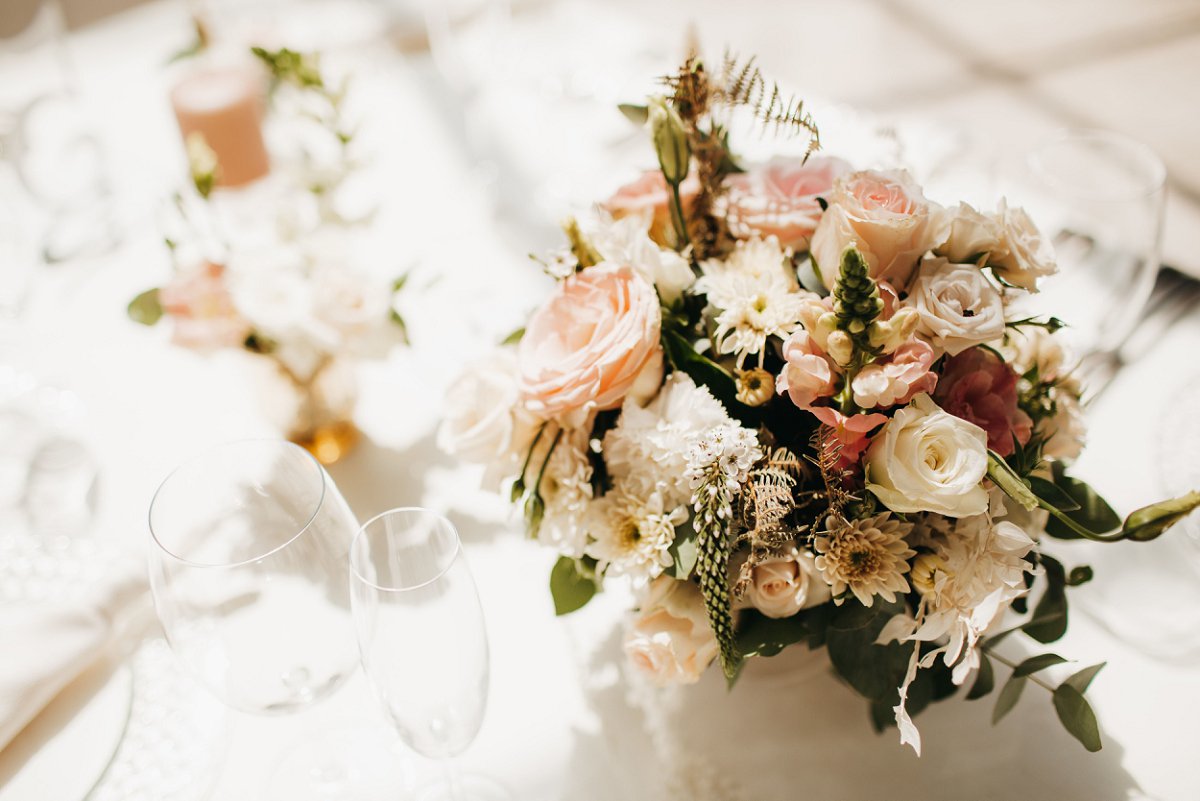 Johannesburg based boutique florist specialising in personalised wedding and event flowers