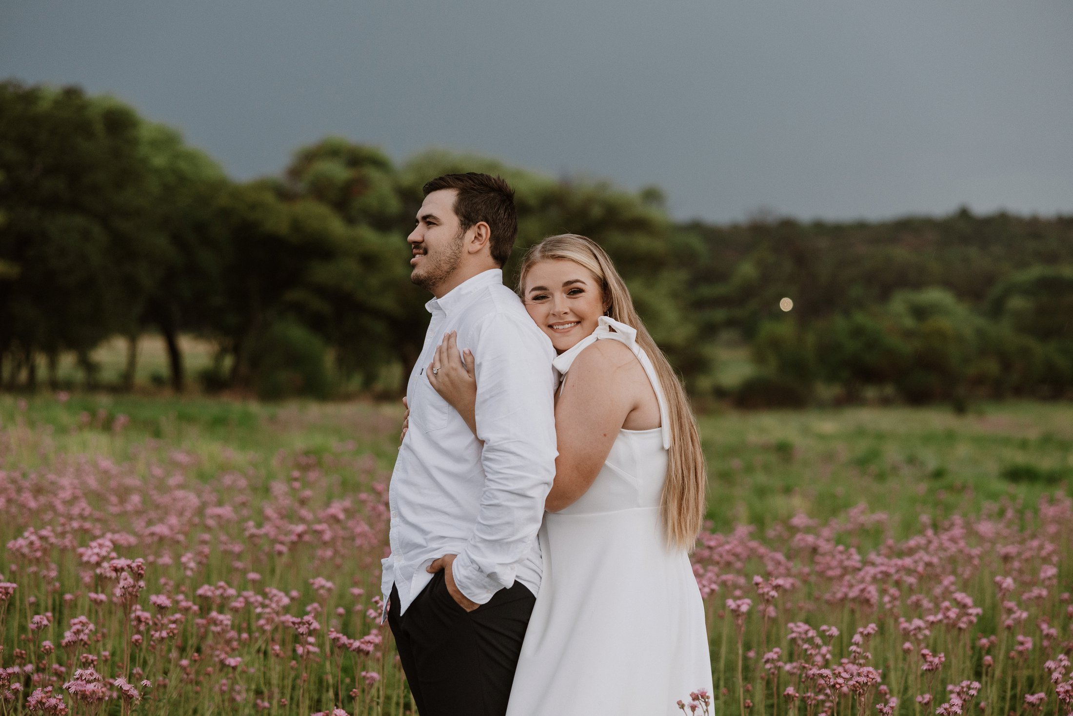 Jeandré & Kayla se Prentjie Mooi Verlowings Fotosessie in die Natuur